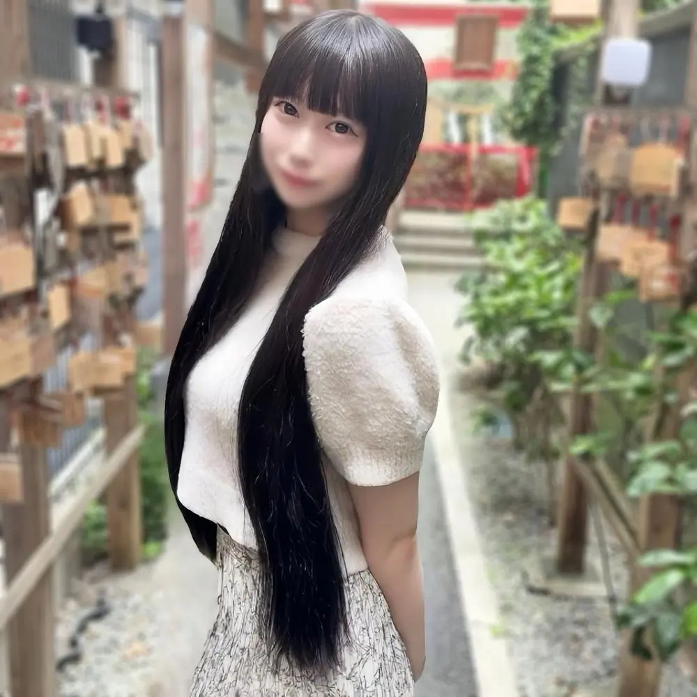 FC2-PPV-4757663 FC2-PPV-4757663 50%OFF!※３日間限り「趣味はｼｬﾜｰｵﾅﾆｰです…」黒髪清楚の就活生ﾚｲｶちゃん。 引き締まった太ももに勃起不可避。ｵｲﾙで輝くえろBodyに大量種付け。。。