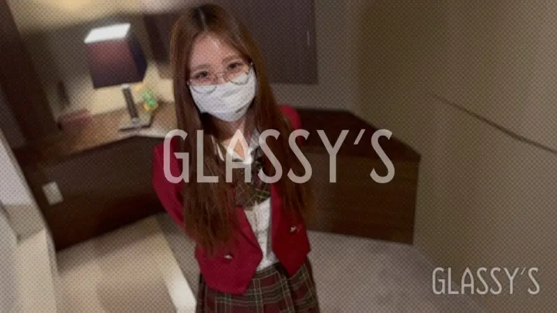 FC2-PPV-4665799 #16 18歳の制服姿でメガネを掛けた可愛い女性と中出しセックス│GLASSY'S