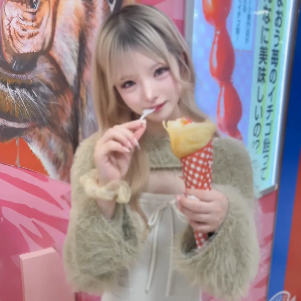 FC2-PPV-4712321 【天使降臨】 「ﾀﾞﾒｺﾚ奥ﾔﾊﾞい…」ｲｷ過ぎて痙攣が止まらない純情可憐な18歳。水族館で遠隔ﾛｰﾀｰで虐められ、濁音喘ぎ声で半泣きでﾊﾞﾁﾎﾞｺ♡2度の種付けプレス。。