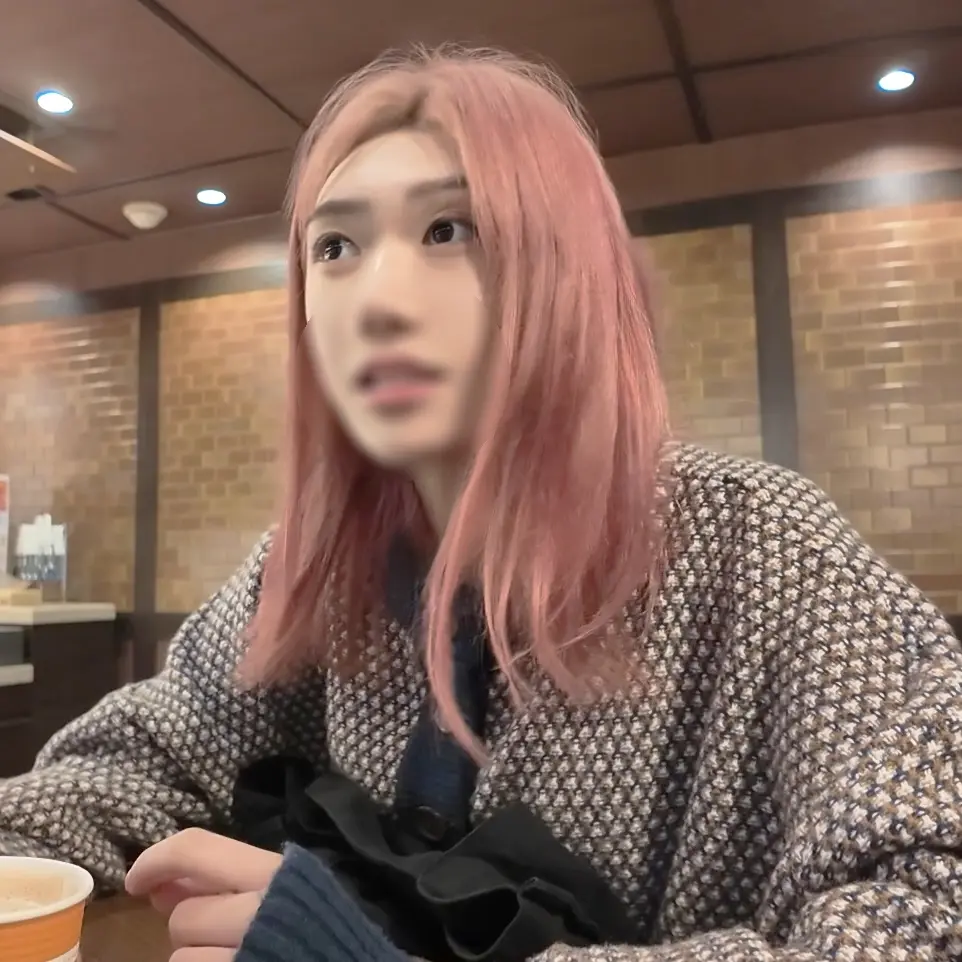 FC2-PPV-4589162 独占販売60%OFF!初撮り※ 20歳美容系ガク生　上京後夢の美容系の仕事をする為29歳商社マンでかチンでショジョマンコに中出し