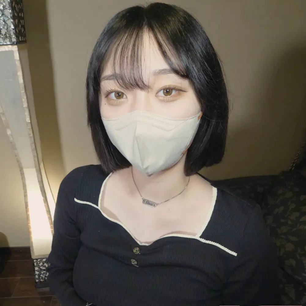 FC2-PPV-4601608 独占販売60%OFF!大好評により復活撮影! !※美乳スタバ学セイ店員が再撮影??また金欠??　「中はダメ...」今回はしっかい小作り中出しさせてもらいました。