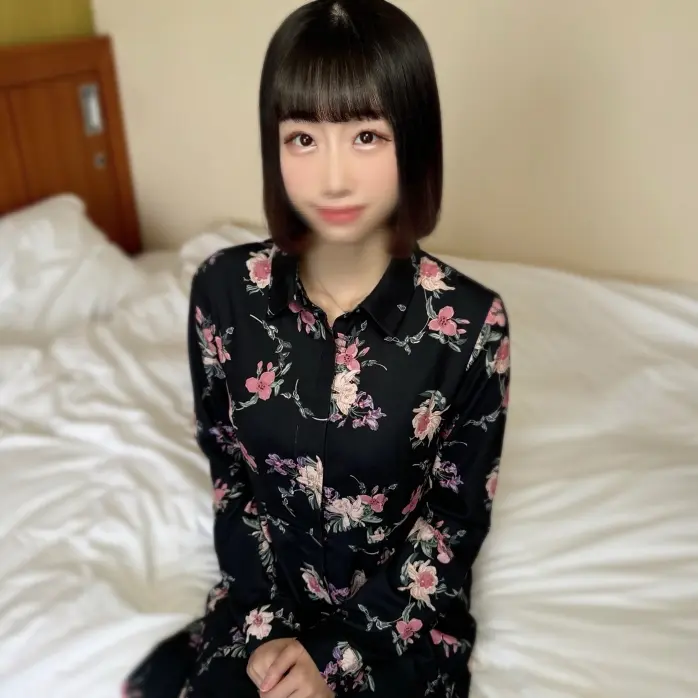 FC2-PPV-4605286 神乳！【パイ射・中出し】 神乳の授にゅう手コキで大興奮して発射。物足りなくてシャワーの後に中出しSEX。※特典あり