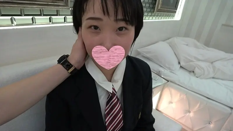 FC2-PPV-4621874 【無・個撮】初々しい透明感のある地味*ちゃんに大人のHを教えます！/制服コス【特典で高画質】