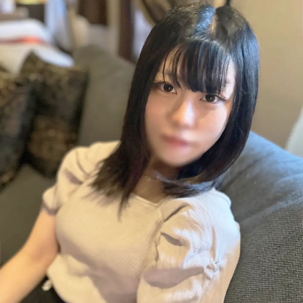 FC2-PPV-4621974 独占販売50%OFF!某有名大学4年　※暇すぎてX裏垢で密会　内緒で生チンポ挿入「あったかい. ..」大量中出しで悪いムスめを小作り成敗