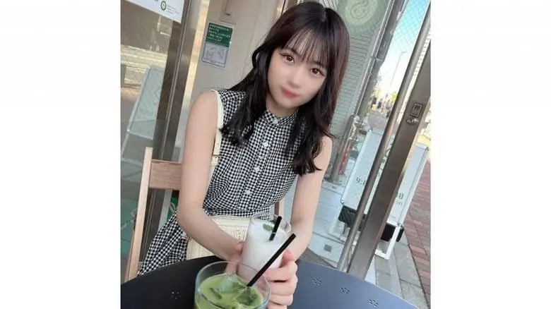 FC2-PPV-4519850 ~ vol.18 ~【 期間・個数限定販売 】3日間限定価格1980pt！！あの【 可憐な女 ◯ 大生シリーズ 】 の美女3名を厳選！！生々しい中出し映像を一挙公開！！【 特典映像4時間10分収録 】