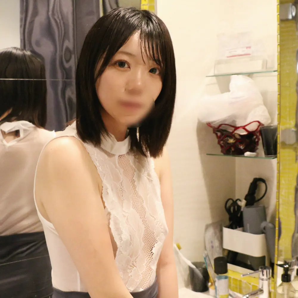 FC2-PPV-4854979 独占販売50%OFF!30日迄1090pt!!【お宝】 ※大量潮吹き (大洪水警報発令)小柄美女がヌルヌル、イタズラ、　「今日は何でもしてください。。」 最後は濃いめの精液をたっぷり中出しフィニッシュ