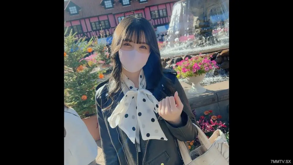 FC2-PPV-4200123 第一次拍照和露臉！ ！限量到明天！ ！在她記得上學時去過的地方，她把它一路吸到底部，第一次在嘴裡射精，利用精液……她的子宮被刺穿，她敏感的身體痛苦地翻滾，並且被射了兩次！ ！