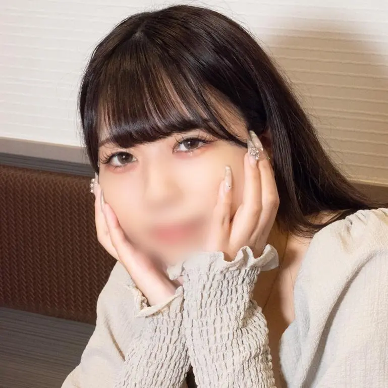 FC2-PPV-4205235 独占販売50%OFF!【無/初撮り】 男性経験極少、圧倒的透明感のあるお嬢様さゆちゃん(20)我慢汁垂れ流し状態で無きょか中出し。