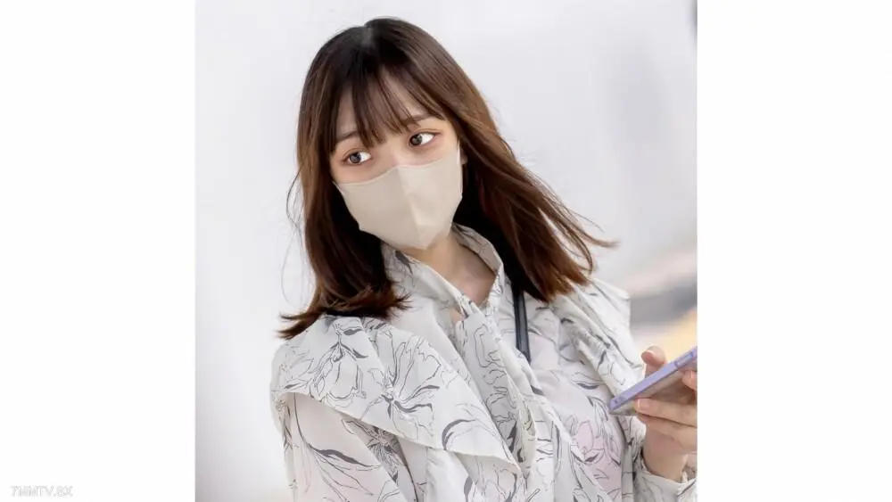 FC2-PPV-4219106 把臉露出來！ ！限量到明天！ ！一個罪惡、天真的、可愛的女人，在不告訴我的情況下與我發生性關係。我連續兩次射精到一個大學生的身體裡……我把想著他的快樂的一天變成了最糟糕的一天。