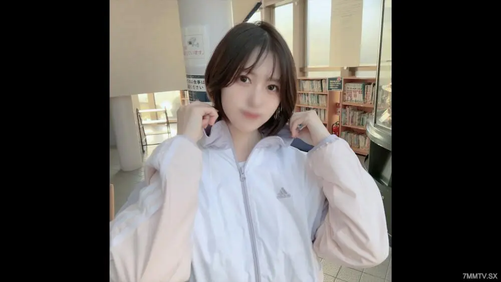 FC2-PPV-4245658 第一次拍照和露臉！ ！限量到明天！ ！我帶著一位從九州來到東京的新理髮師到我的美容院工作，並和她在戶外玩得很開心！ ！憑藉絕對boss地位，連續射精兩次！ ！