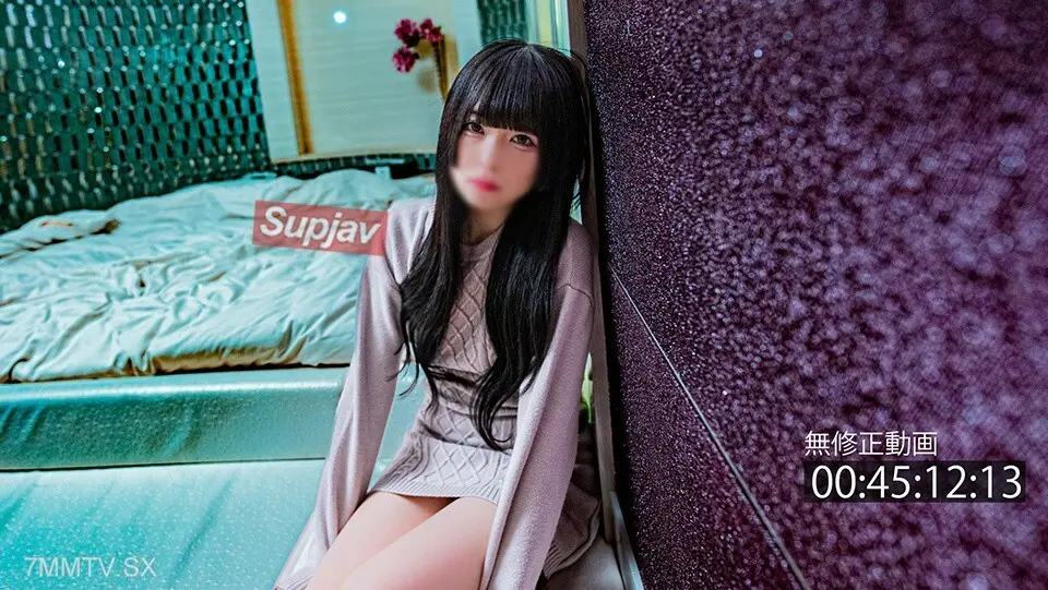 FC2-PPV-4278302 晚餐後帶被寵壞的18歲女孩回家和她親熱的視頻。原始餅。