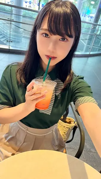 FC2-PPV-4303407 【アイドル卵】 名古屋で見つけた18歳ドルヲタ神カワ☆女!人が良すぎてホテル連れ込み大成功!!大人チ○ポでイキまくる雑魚マンコがエロすぎるハメ撮り種付けビデオ