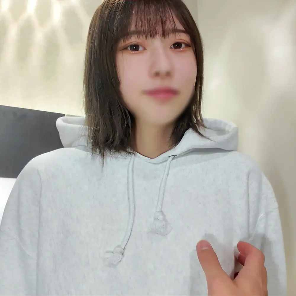 FC2-PPV-4339979 独占販売【初撮り】 ボーイッシュ*シズクちゃん。HOODIEに埋めれる21歳の生馴れ健康的セクシーボディ！就活でキモおやじに暴発中出しされたのを履歴書に書かせましょう。