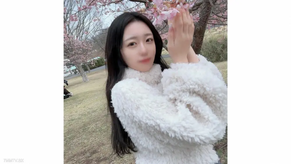 FC2-PPV-4384181 首次拍攝 /外觀！呢限制3天！呢去上一所國立大學並在咖啡館工作的現任女性很整潔又謙虛，但實際上有強烈的性慾！呢兩個連續的原始陰道暨射擊了兩次，同時被整潔的縫隙，羞恥和嚴重的果汁覆蓋！呢