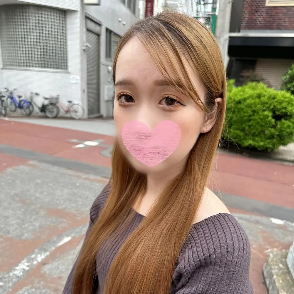 FC2-PPV-4427091 【無】 ハタチの学セイゆうなちゃん。クール系の見た目だが実は恥ずかしがり屋で感度抜群の逸材を発見。このレベルの素人は二度と出てこないかもしれないので念のため中出し。フェラ＆特典動画あり