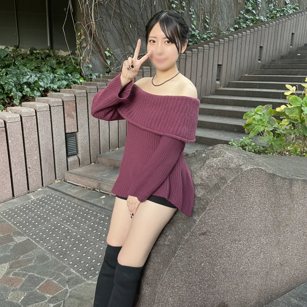 FC2-PPV-4834211 独占販売【2/10迄990pt】 【初撮】※特典付　クールなスレンダーアパレル美人店員。上反りチンポで顔を赤くさせ「だめ～いく！」と何度も痙攣。濡れマンコにたっぷり生中出し教育。