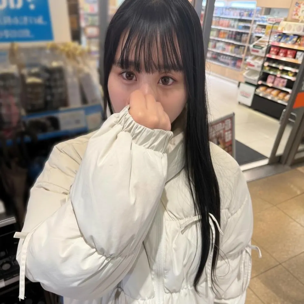 FC2-PPV-4868976 イラマでチ〇ポ依存になった19歳黒髪美ショウ.ジョ！ 清楚な見た目なのにズポズポおしゃぶりフェラに生中出しで連発が止められない！
