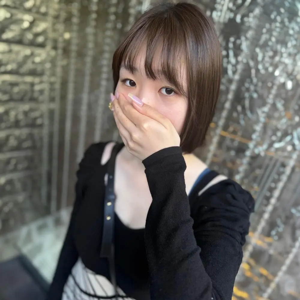 FC2-PPV-4881990 上京2年目のJD♥ 透明感あふれる美肌Fカップの美巨乳がぶるんぶるん揺らして乱れまくる♡♥控えめな表情が徐々に歪んでいく様*の享楽映像！