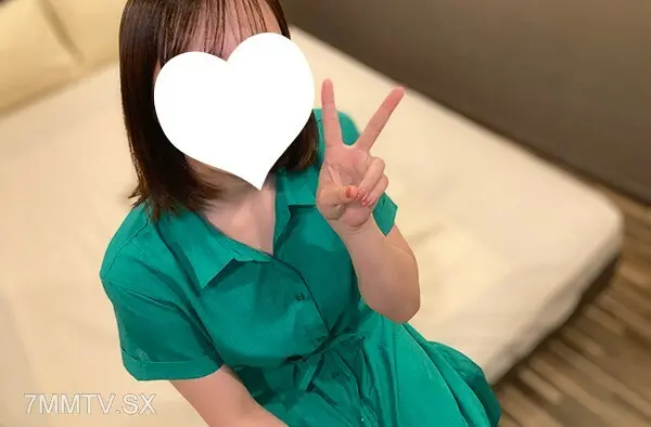 FC2-PPV-3178174 【完全新作・先着100人1000円オフ】ひかり20歳（３）・生・顔射。1年ぶりに再登場！FカップピュアJDがノリノリで久しぶりの生エン！　最高すぎるカラダに舌鼓がポンポポ〜ン【絶対素人】（113）