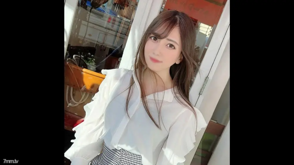 FC2-PPV-3127769 初撮影・顔出し！！11/21まで限定！【無修正】美容部員の性欲詰まった魔性の美ボディライン！！色気ムンムンの美脚パンストを引き裂き美女の子宮狙って連続膣内射精！！